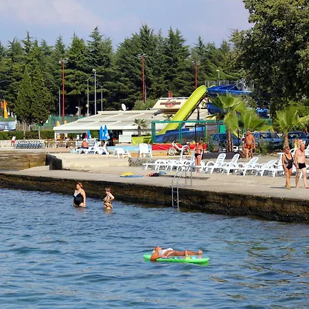 With Parking Space - 24316 Appartement Poreč