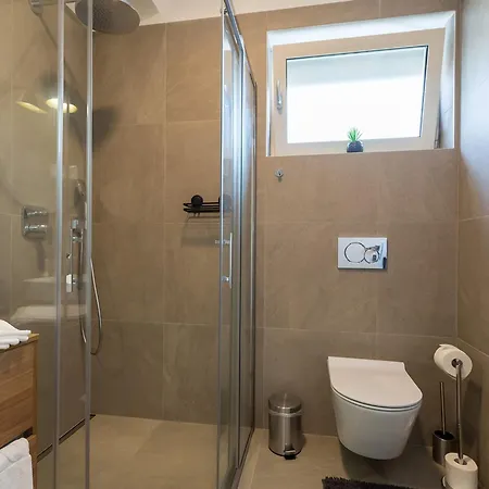 With Parking Space - 24316 Apartman *