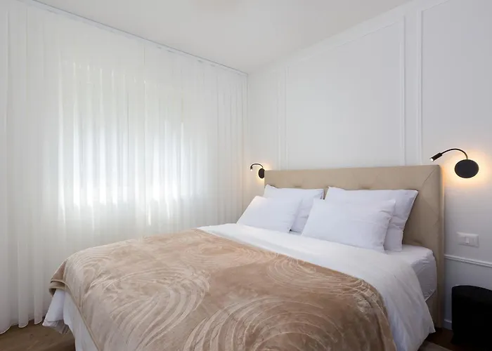 Apartman With Parking Space - 24316