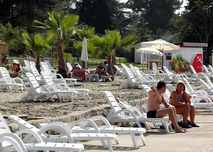 With Parking Space - 24316 Lejlighed *